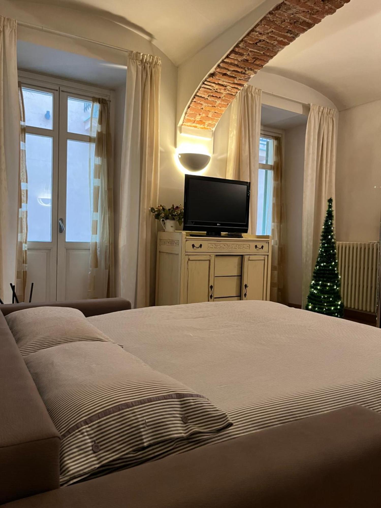 Centro Storico Eleganza E Lusso Nel Monferrato Apartamento Casale Monferrato Exterior foto