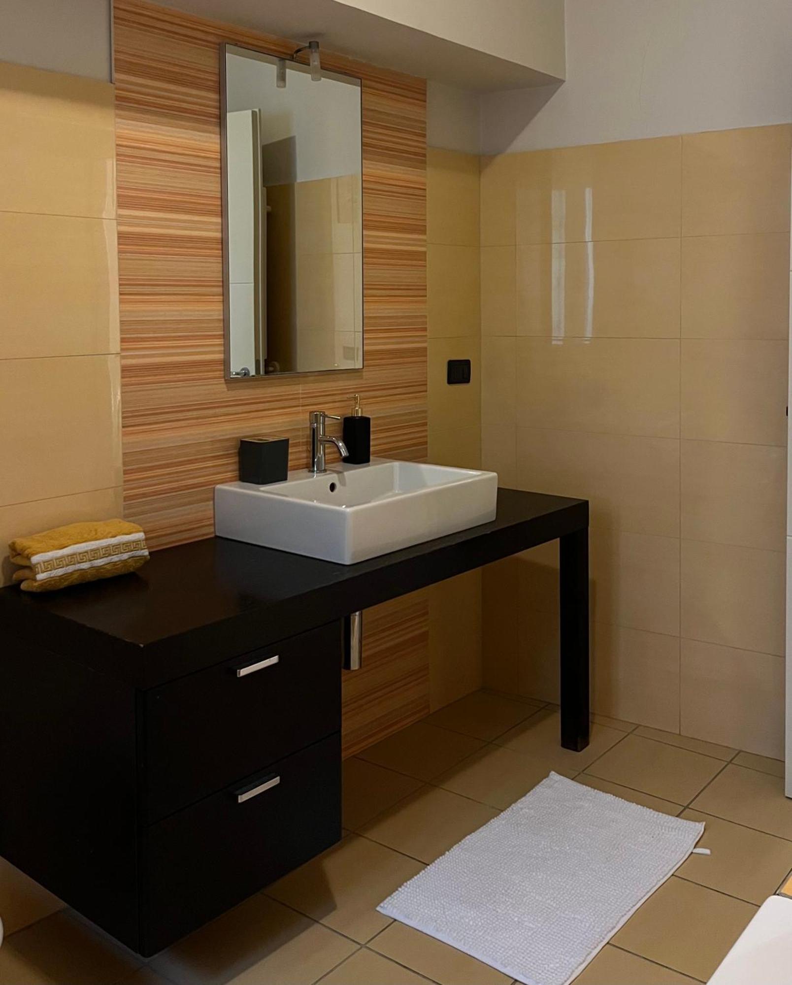 Centro Storico Eleganza E Lusso Nel Monferrato Apartamento Casale Monferrato Exterior foto