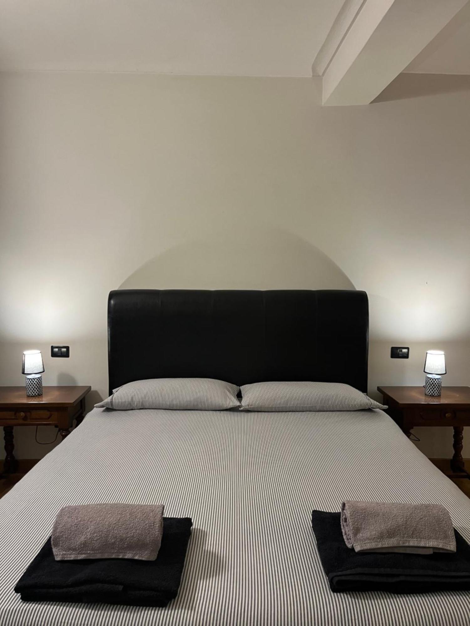 Centro Storico Eleganza E Lusso Nel Monferrato Apartamento Casale Monferrato Exterior foto